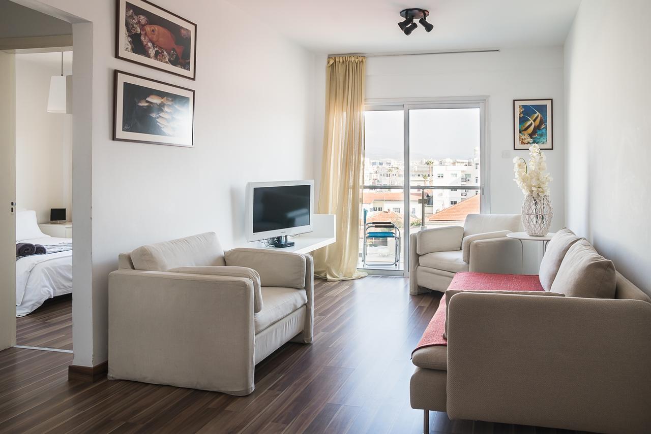 City Center Apartment Лимасол Экстерьер фото