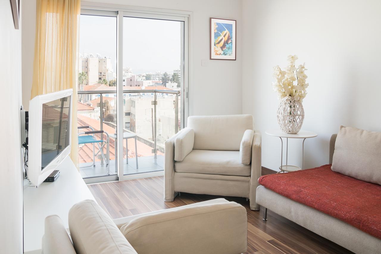 City Center Apartment Лимасол Экстерьер фото