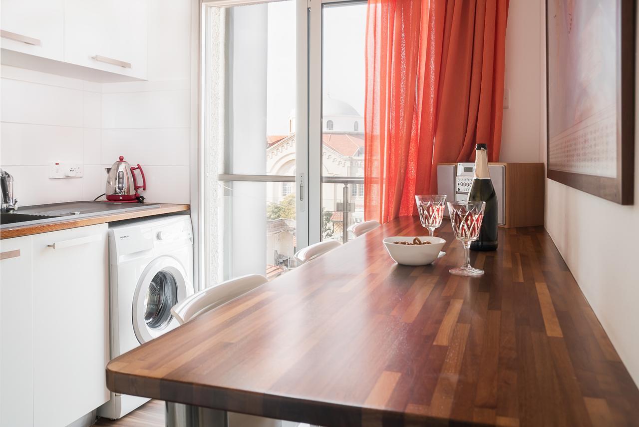 City Center Apartment Лимасол Экстерьер фото